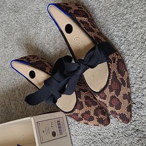 Rothy's Wildcat Mary Jane points NIB 7.5